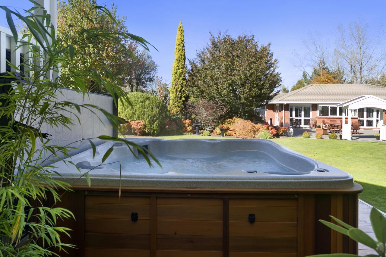 The Retreat Luxury Garden Villa Taupo Exterior foto